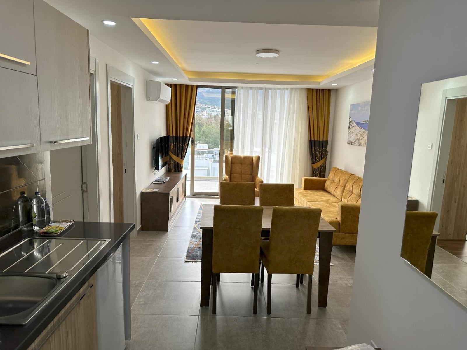 Nurel Shark Residence Кирения Экстерьер фото