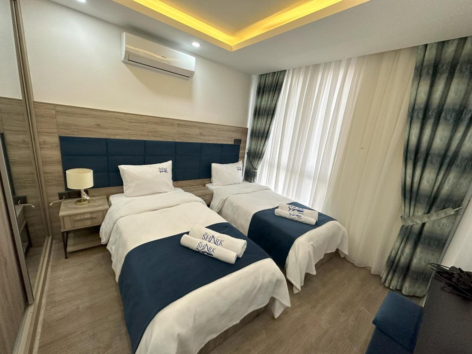 Nurel Shark Residence Кирения Экстерьер фото