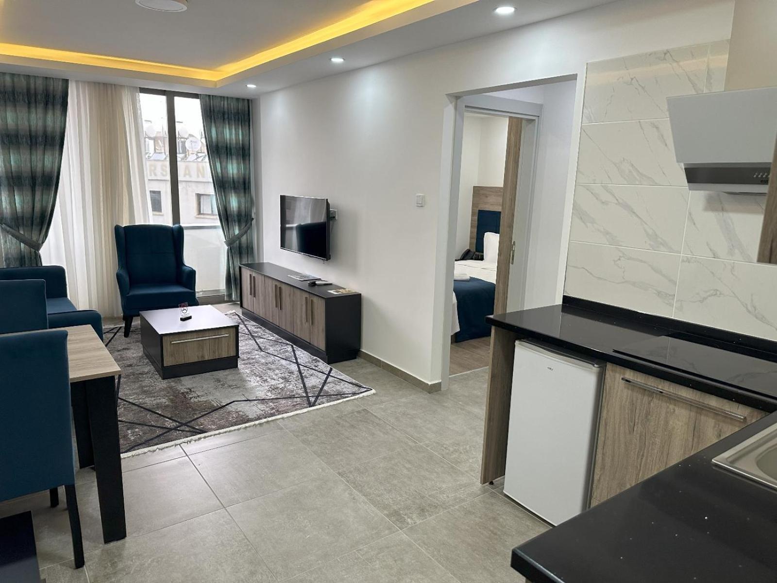 Nurel Shark Residence Кирения Экстерьер фото