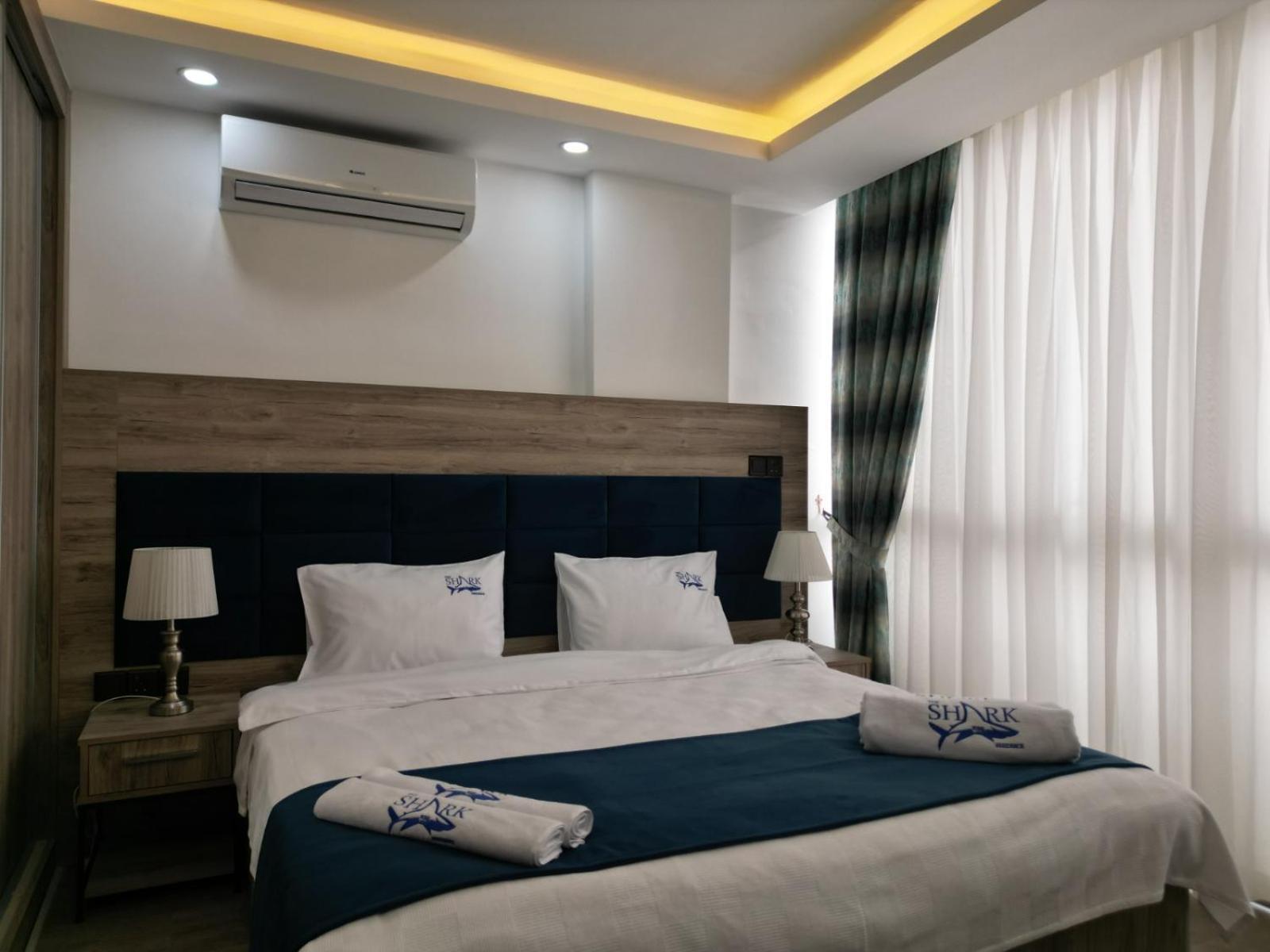 Nurel Shark Residence Кирения Экстерьер фото
